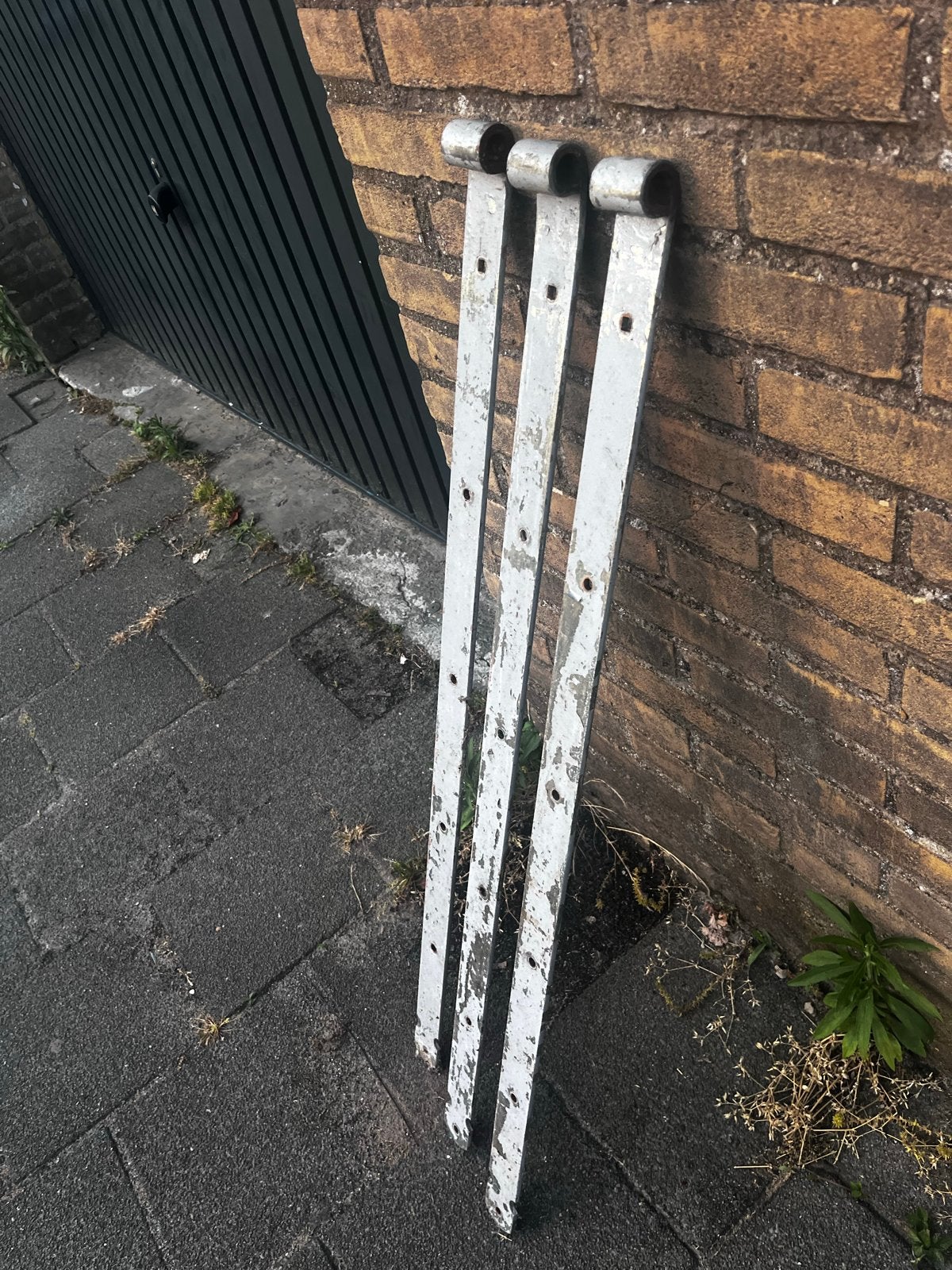 Gehengen 1 meter lang, Ophalen of Verzenden, Gebruikt, IJzer, Scharnier