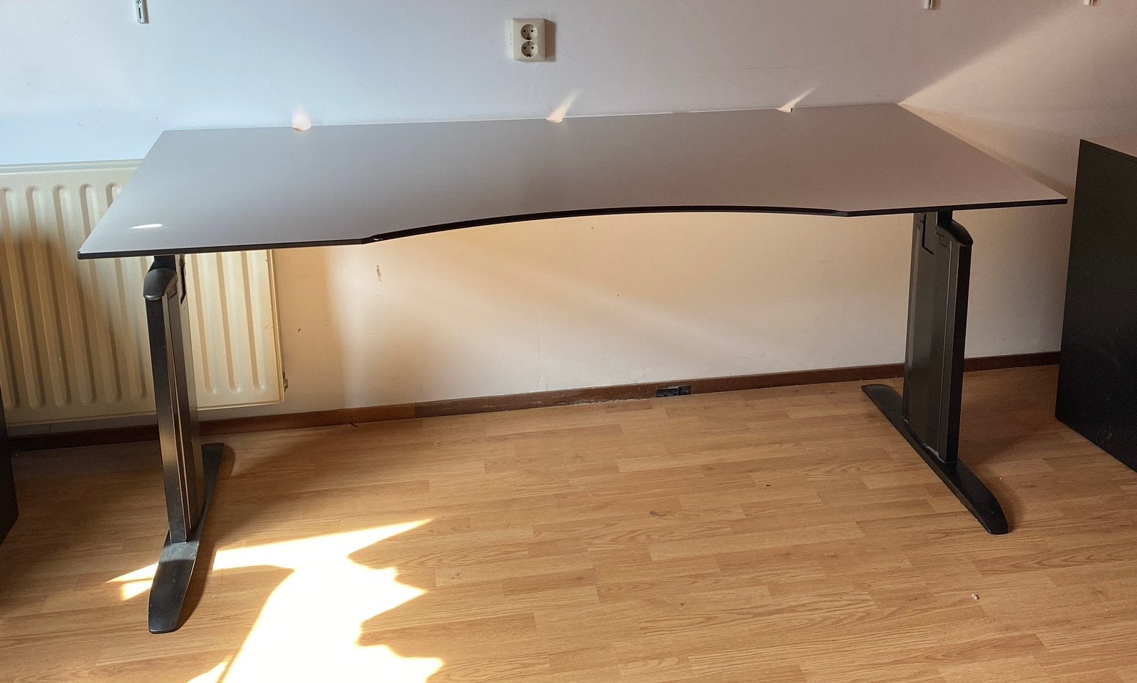Verstelbaar bureau, Huis en Inrichting, Bureaus, Ophalen, Zo goed als nieuw, 90 cm, 180 cm