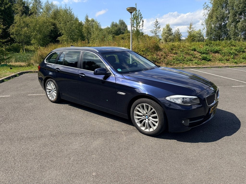 BMW 5-Serie 520I 135KW Touring F11 Aut8 2013 Blauw, Zwart, 4 cilinders, 2000 kg, Blauw