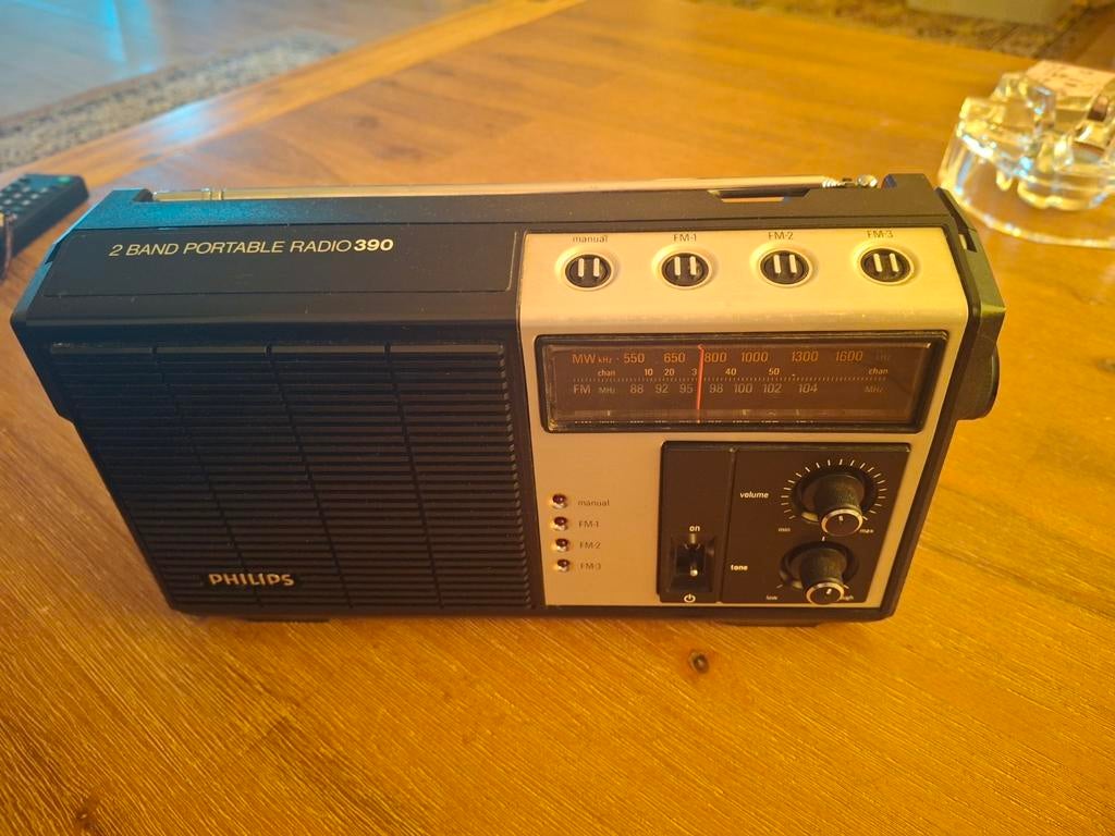 Philips 2 Band Portable Radio 390 - Vintage Radio, Ophalen, Gebruikt, Transistorradio