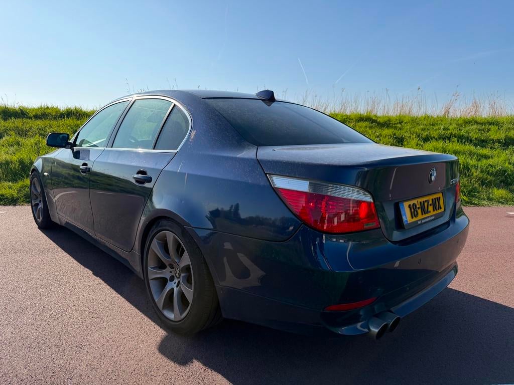 BMW 5-serie 530i AUTOMAAT / EXECUTIVE UITVOERING / FULL LEDE, Auto's, Automaat, Achterwielaandrijving, Gebruikt, Zwart