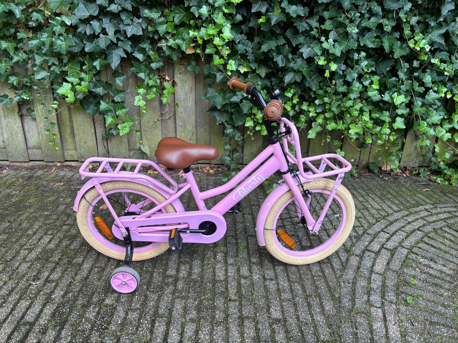 Cortego meisjesfiets 16 inch - nieuw, Ophalen, Zo goed als nieuw, 16 tot 20 inch, Zijwieltjes