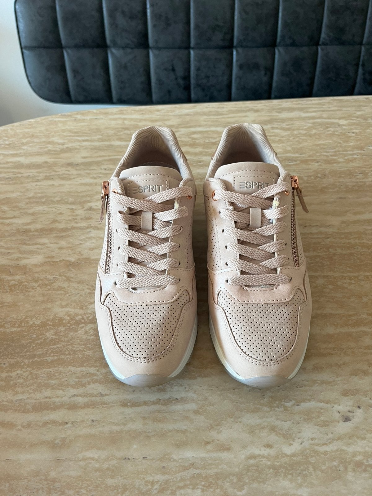 Esprit gympen, Ophalen of Verzenden, Roze, Sneakers of Gympen, Zo goed als nieuw