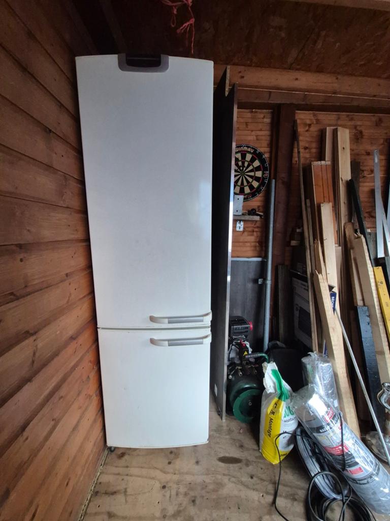 Witte Bosch Koelvriescombinatie koelkast vriezer 200x60x60, Witgoed en Apparatuur, Koelkasten en IJskasten, Ophalen, 200 liter of meer