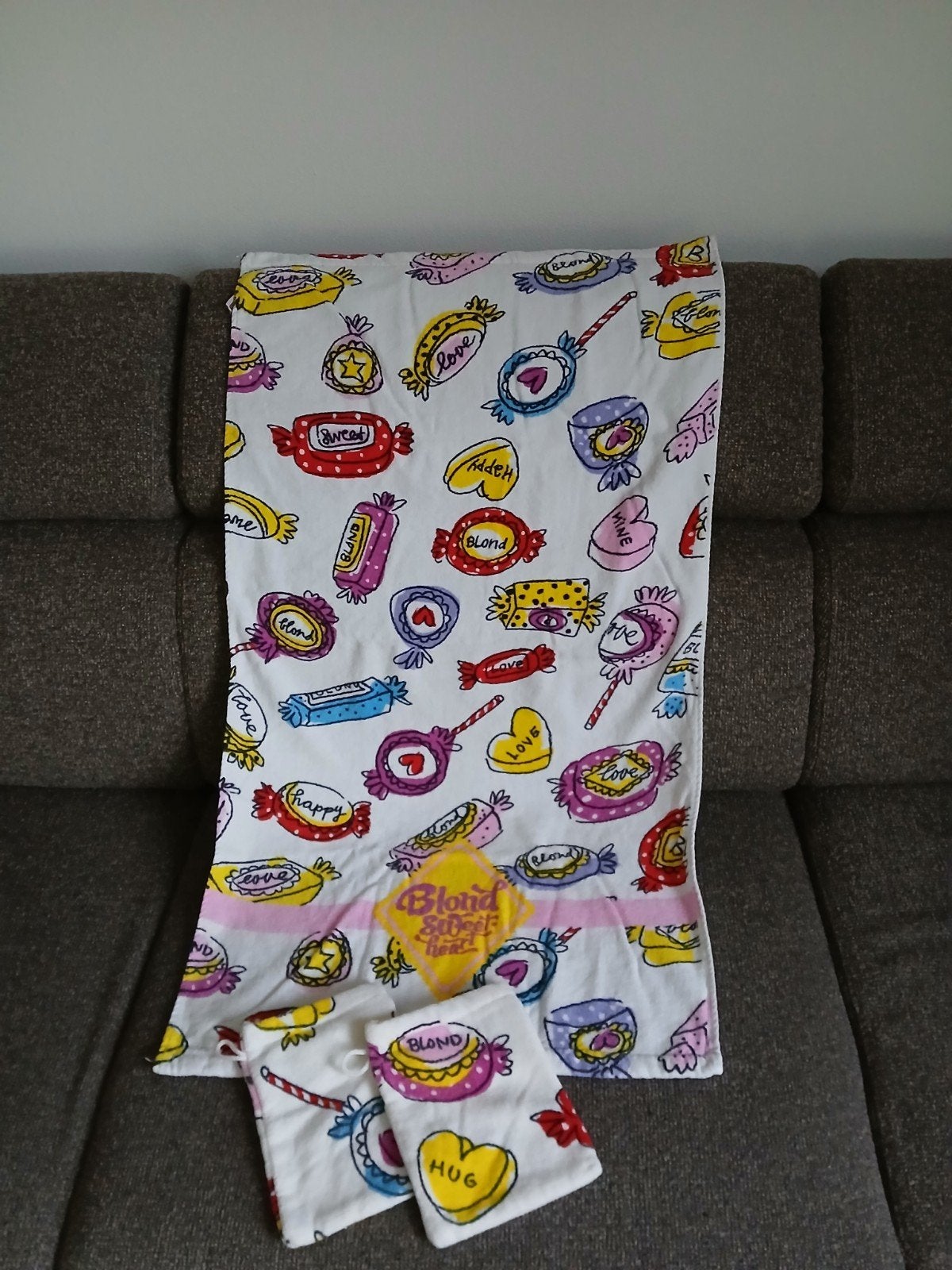 Blond Amsterdam Sweetheart handdoek met 2 washandjes, Ophalen of Verzenden, Nieuw