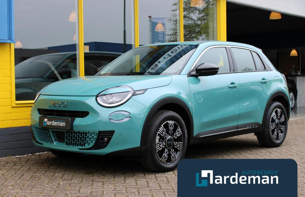 Fiat 600 1.2 100KW Hybrid Urban Carplay, Auto's, 145 pk, Gebruikt, 1199 cc, Met garantie (alle)