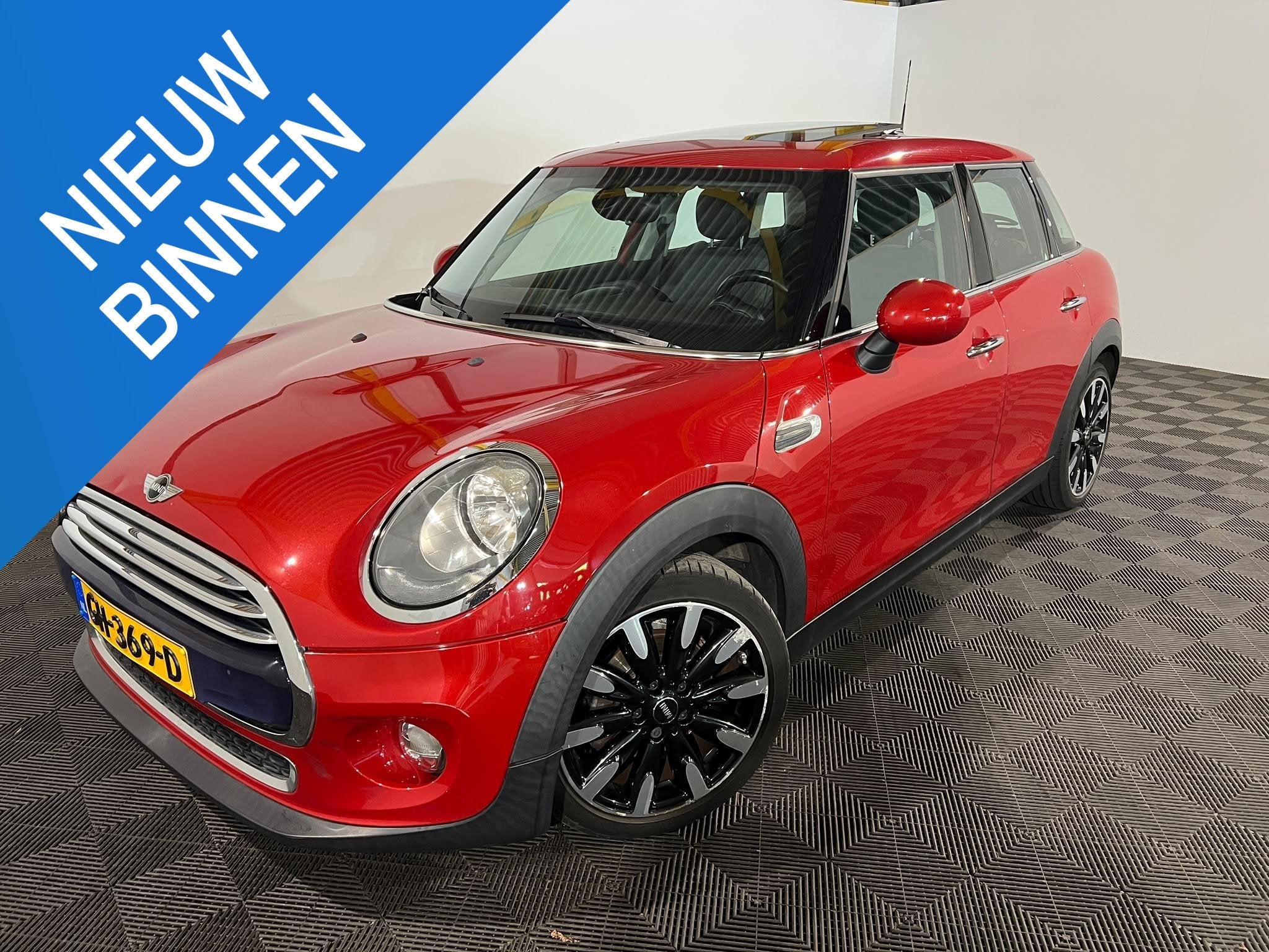MINI 5-Deurs 1.5 Cooper, Auto's, Gebruikt, 49 €/maand, Origineel Nederlands, Bedrijf