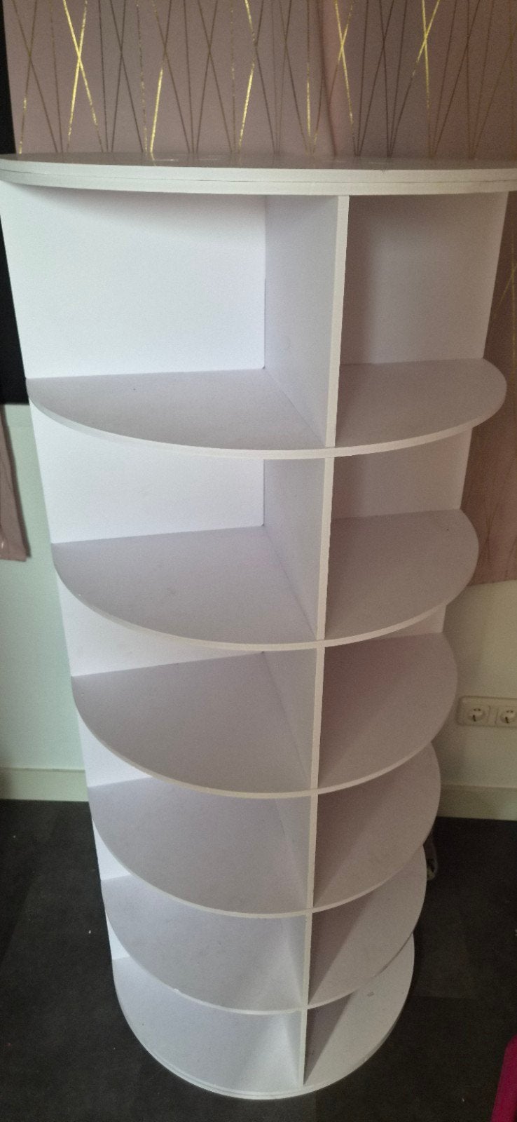 Standaard voor schoenen en/of tassen, draaibare carrousel, Ophalen, Gebruikt