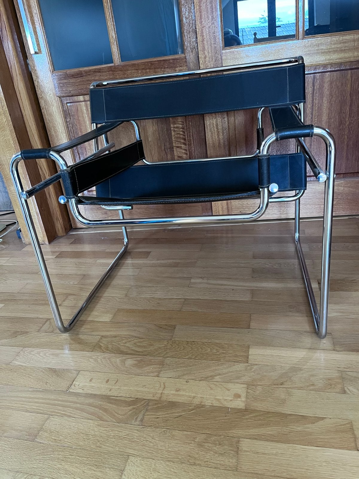 Twee Wassily stoelen van Marcel Breuer - Zeer goede staat, Huis en Inrichting, Stoelen, Ophalen, Twee, Zwart, Leer