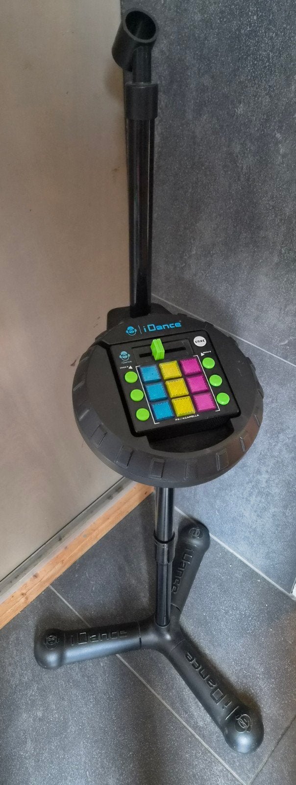 iDance DJ-set met standaard - Zo goed als nieuw, Muziek en Instrumenten, Ophalen of Verzenden