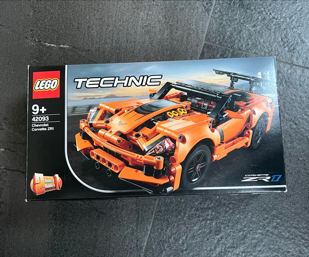 LEGO Technic Chevrolet Corvette ZR1 (42093), Ophalen of Verzenden, Zo goed als nieuw