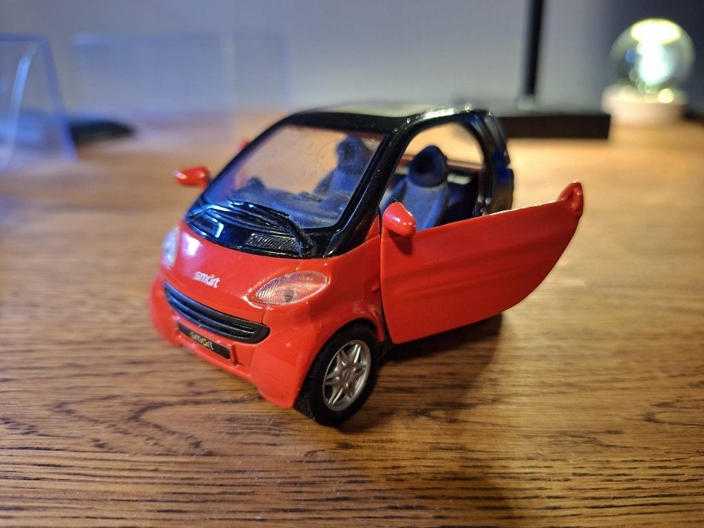 Smart City-Coupé – Maisto – schaal 1:33 – Made in Chin, Ophalen of Verzenden, Zo goed als nieuw, Auto, Overige merken