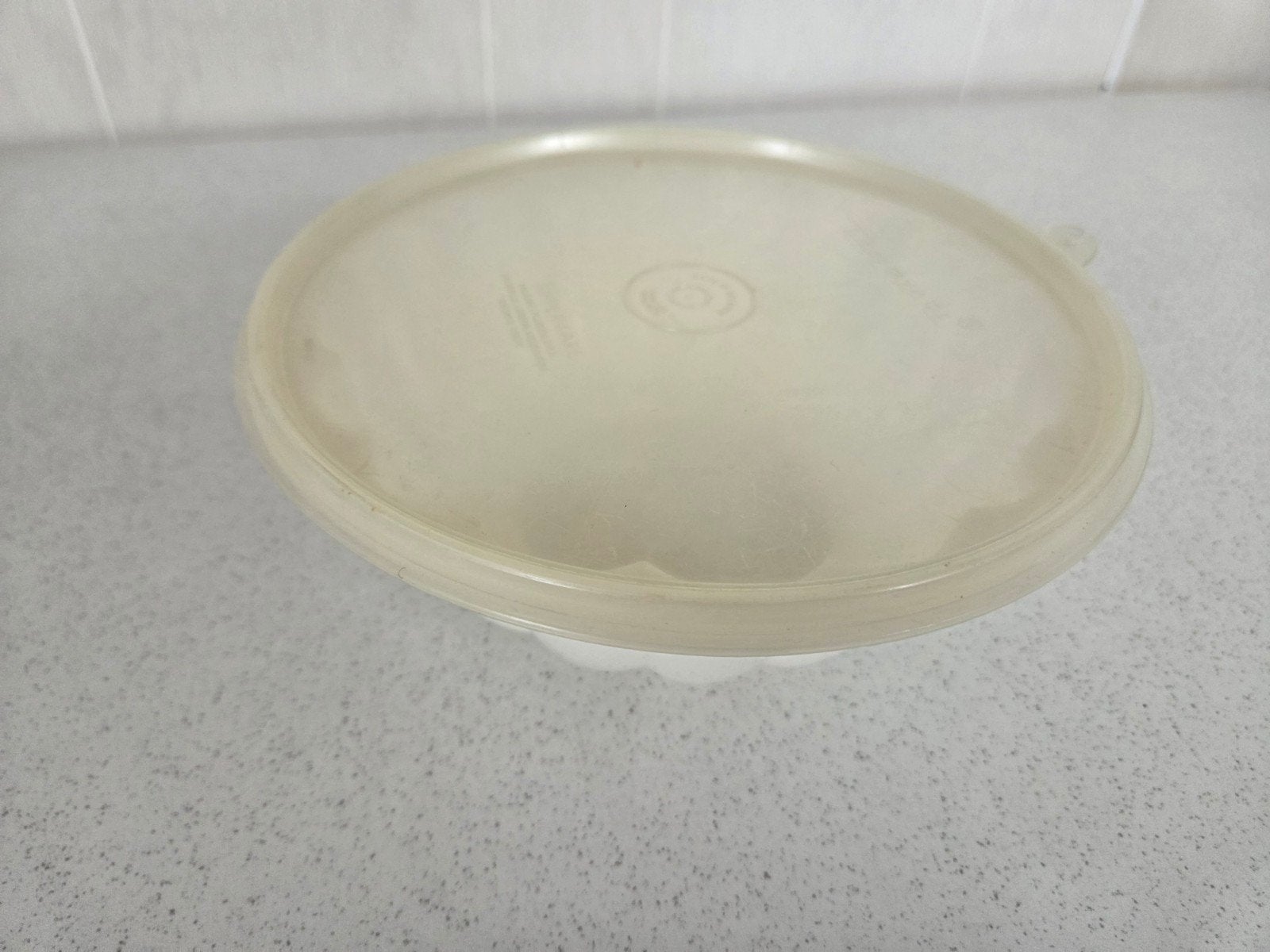 Tupperware Puddingvorm met Deksel - Wit, Ophalen of Verzenden