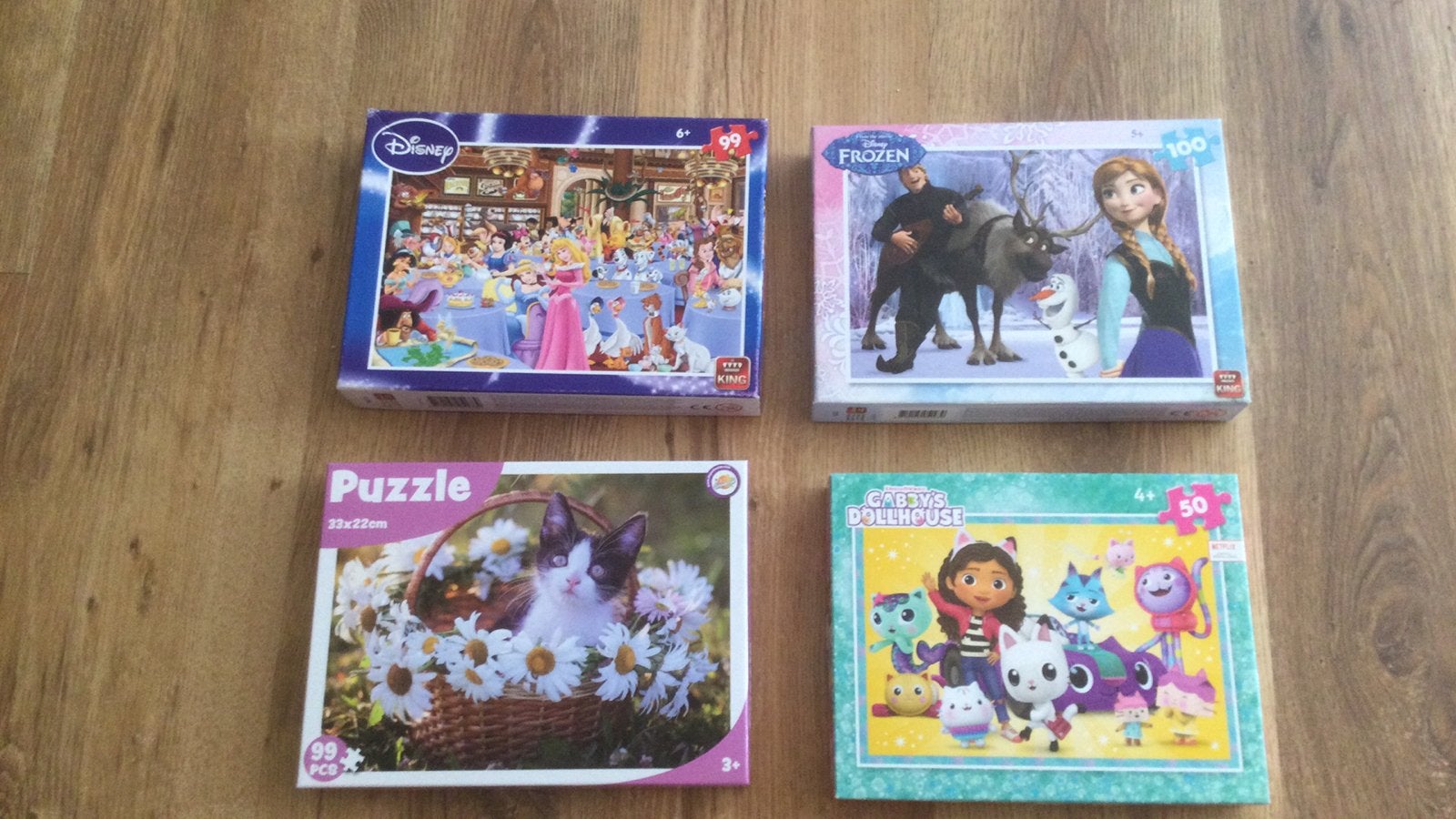 4 puzzels, Frozen, Gaby, Disney Prinsessen en een kitten, Ophalen of Verzenden, 10 tot 50 stukjes, Zo goed als nieuw, 4 tot 6 jaar