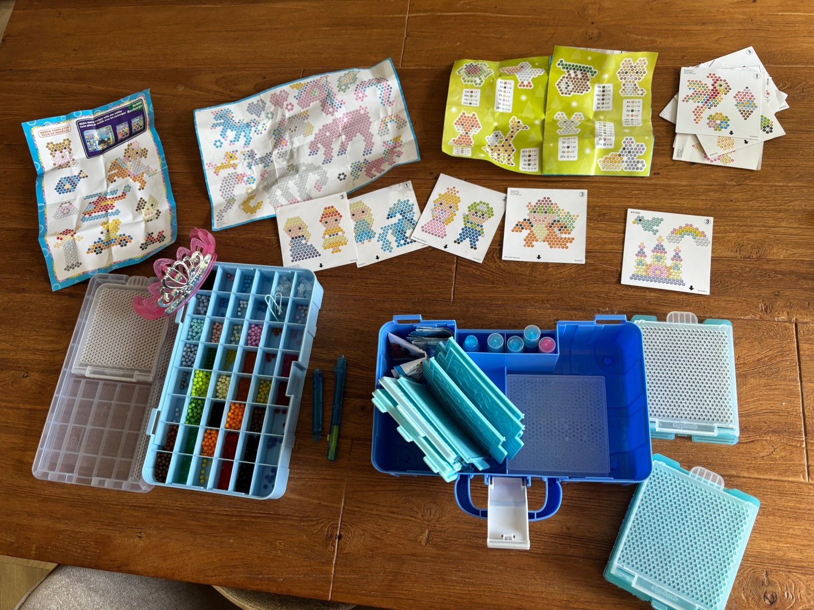 Aquabeads. Grote set, Ophalen of Verzenden, Zo goed als nieuw
