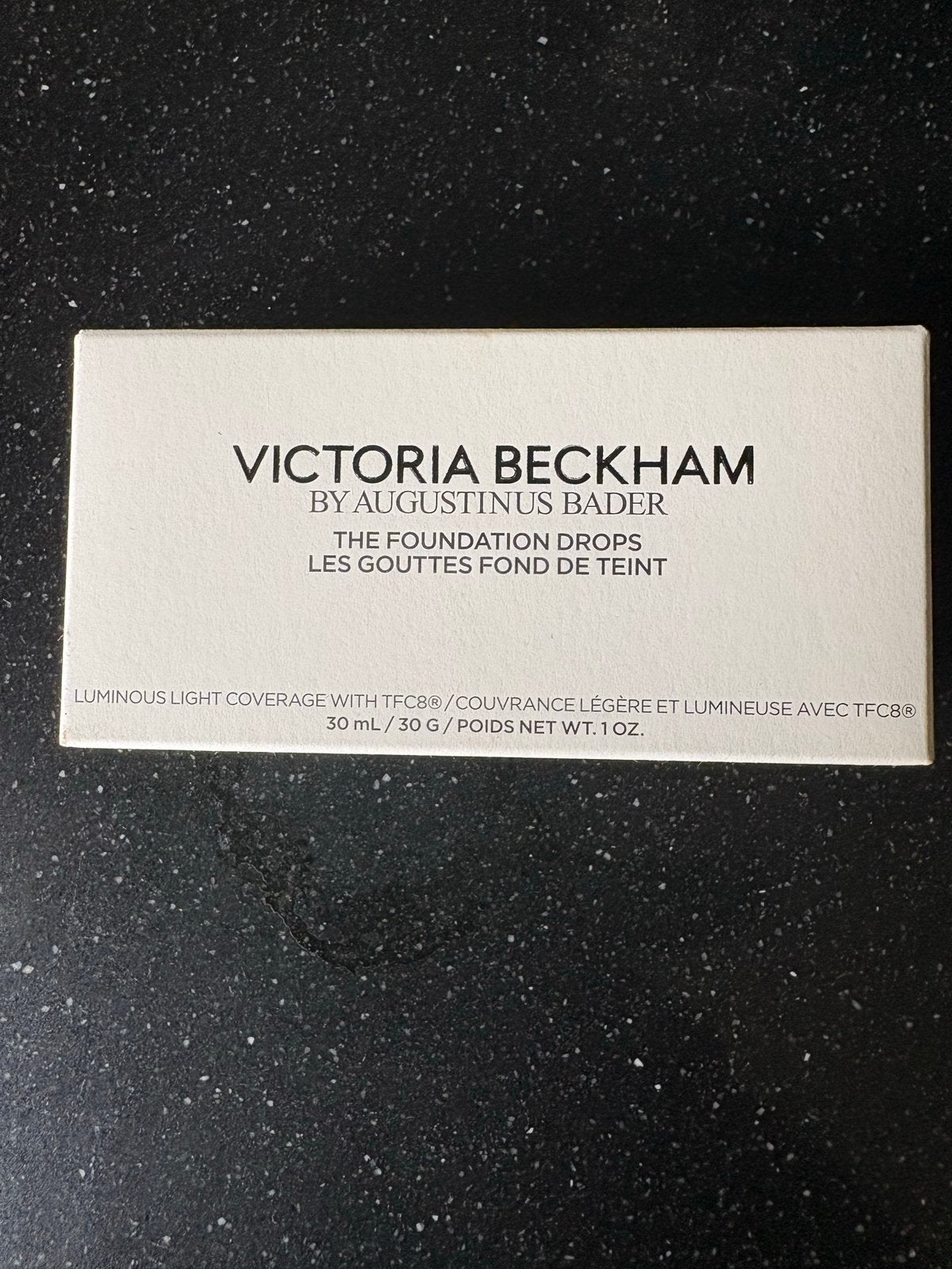 Victoria Beckham: Foundation Drops (8-medium), Overige kleuren, Gehele gezicht, Nieuw, Ophalen of Verzenden