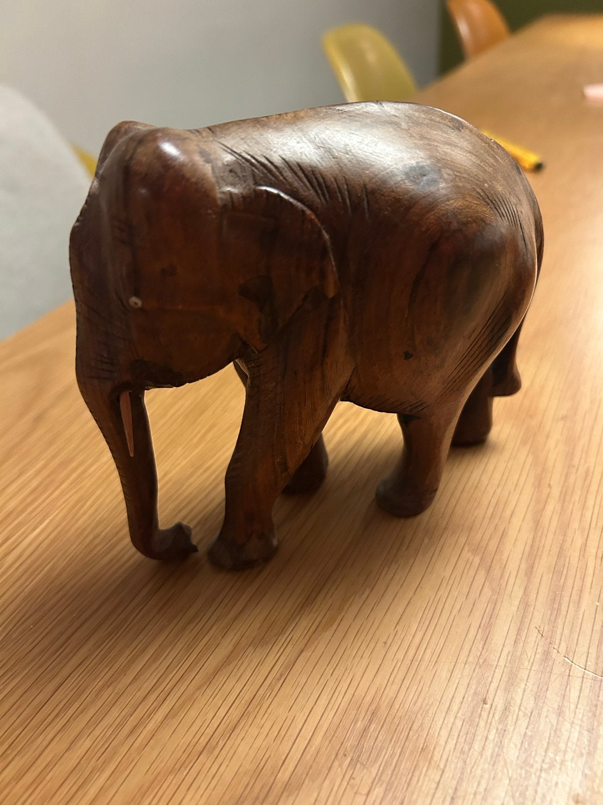 Vintage houten olifantje - Handgesneden Decoratie, Ophalen of Verzenden