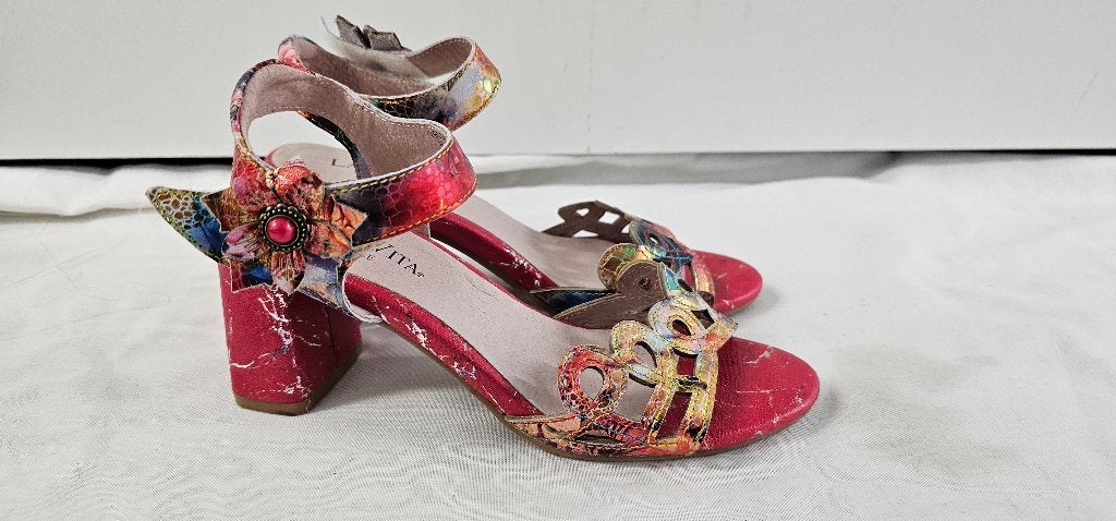 Laura Vita Sandalen Maat 38 Kleurrijk en Uniek Design(17625), Kleding | Dames, Schoenen, Overige kleuren, Zo goed als nieuw, Laura Vita