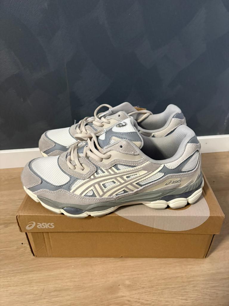 Asics Gel NYC Rice Grey, Kleding | Heren, Schoenen, Overige kleuren, Verzenden, Nieuw, Sneakers of Gympen
