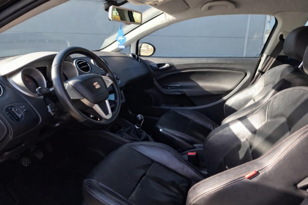 SEAT Ibiza SC 1.6 Sport 3-Drs Airco/Leer Nieuwe APK, Voorwielaandrijving, 990 kg, Ibiza, Leder