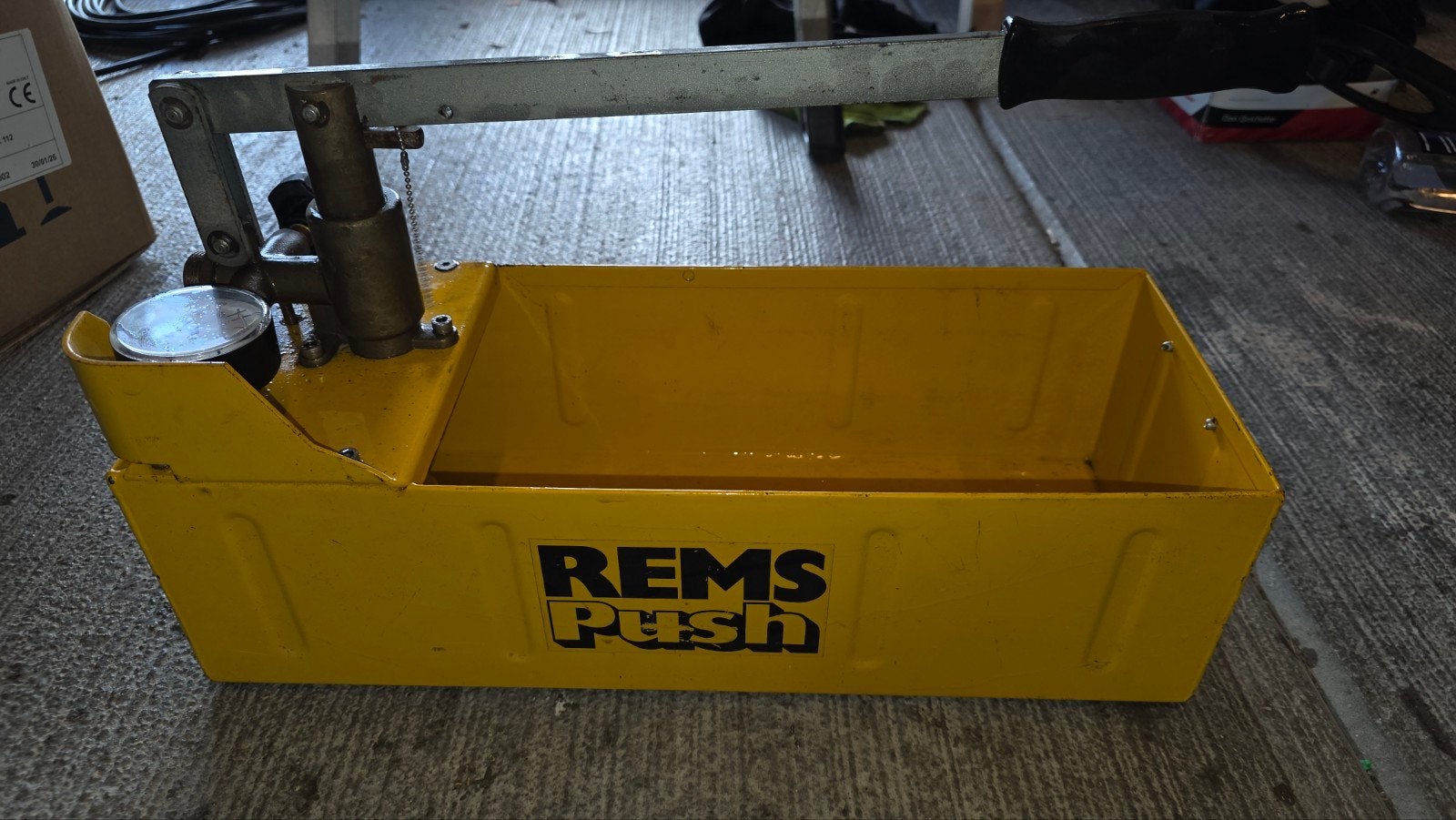 rems druktest afpersapparaat, Ophalen, Gebruikt