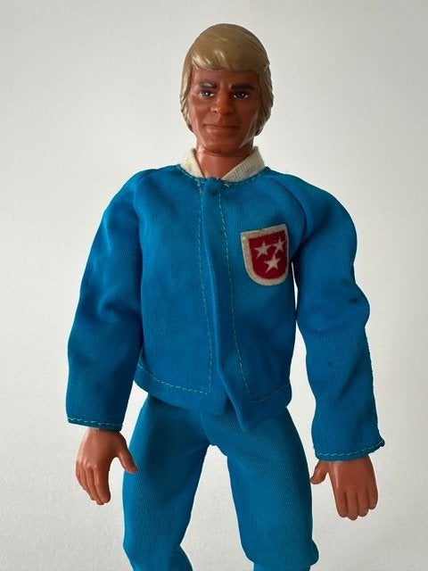 Big Jim; Jeff Mattel twee Wolfpack gym sports outfits jr '70, Ophalen of Verzenden, Gebruikt