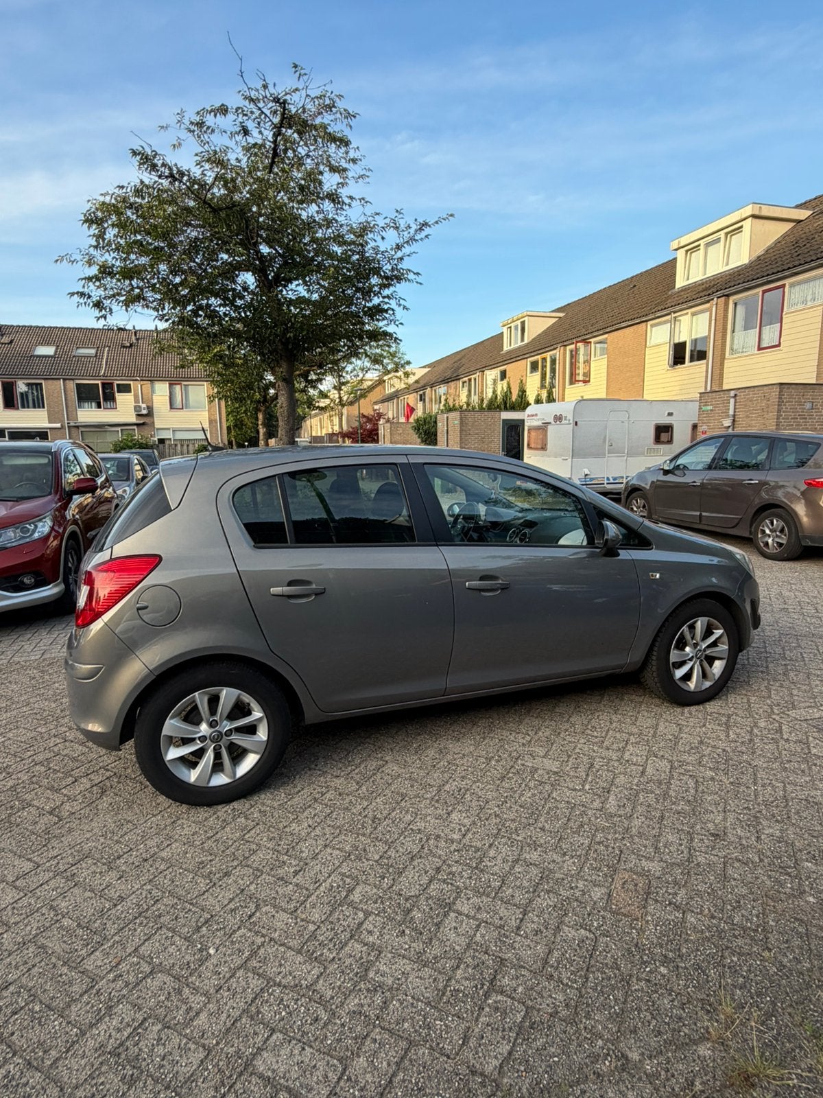 Opel Corsa 1.2 16V 5D 2014 Bruin, Voorwielaandrijving, 1063 kg, 750 kg, 4 cilinders