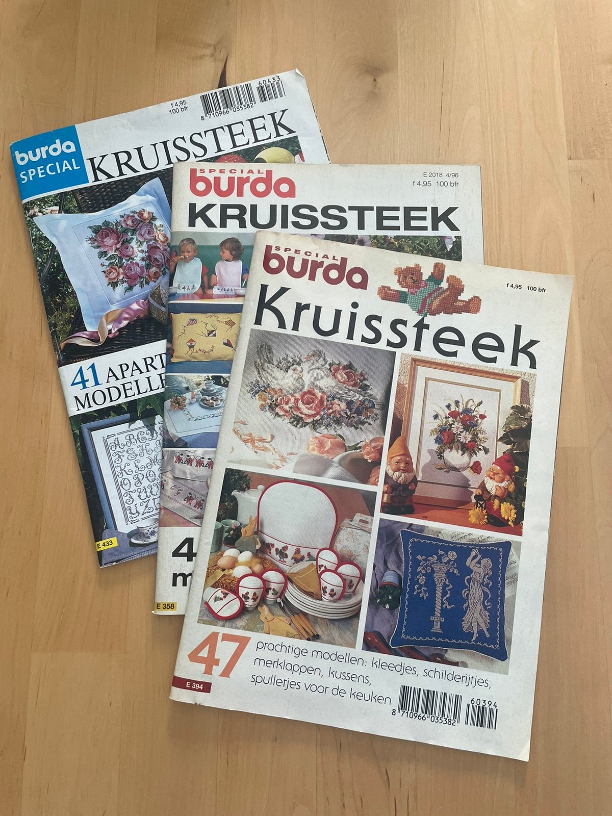 3x vintage Burda kruissteek, ophalen in ruil voor koekjes, Hobby en Vrije tijd, Borduren en Borduurmachines, Ophalen, Zo goed als nieuw