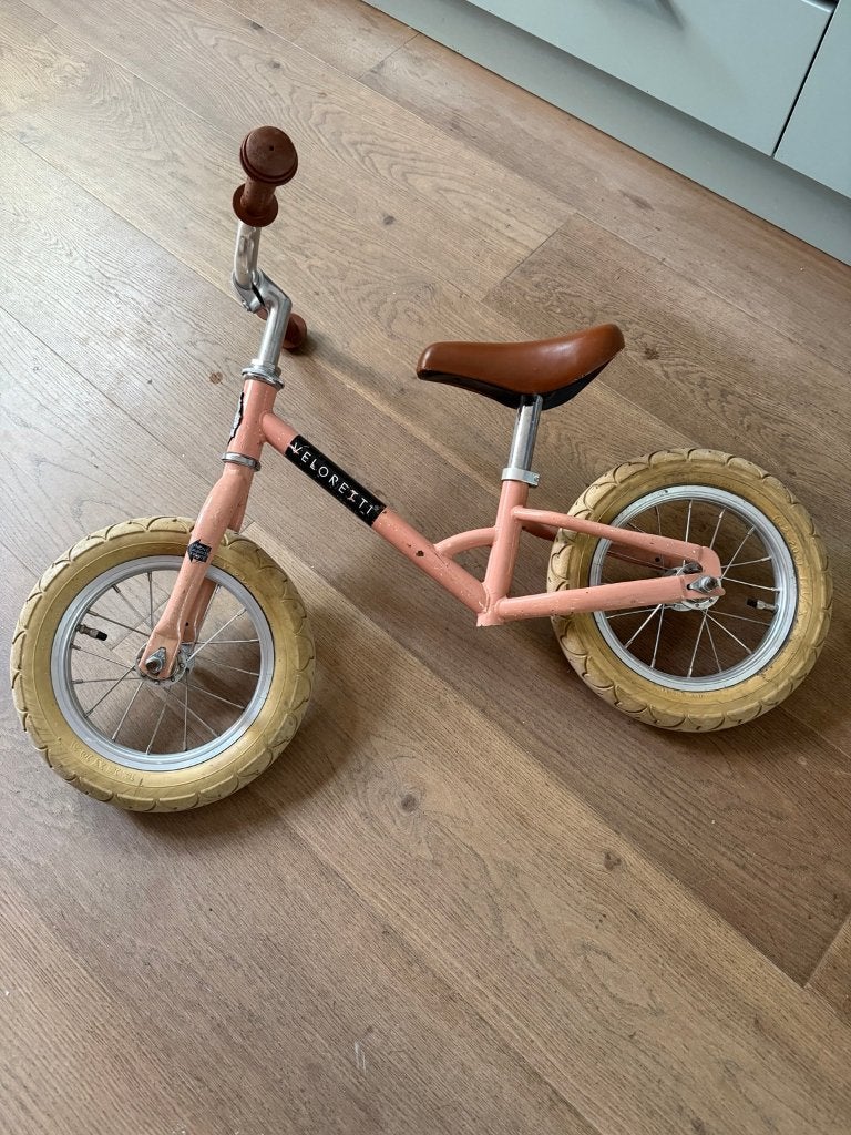 Veloretti Mini loopfiets 12 inch – Zalmroze, Ophalen, Gebruikt, Loopfiets