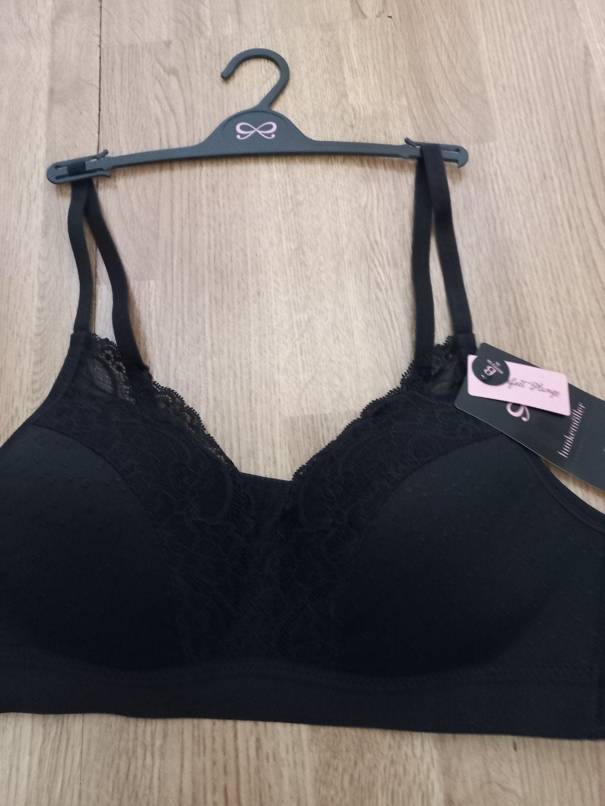 Hunkemoller BH maat 80B nieuw, Kleding | Dames, Ondergoed en Lingerie, Ophalen of Verzenden, Zwart, BH