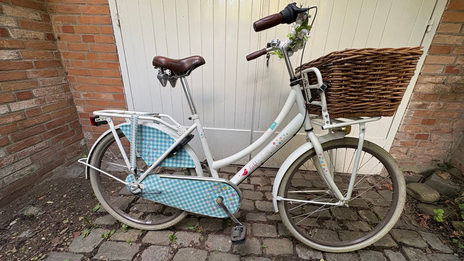 Cortina Lief! Meisjesfiets 26 inch met mand en versnellingen, Terugtraprem, Gebruikt, Versnellingen, 50 tot 53 cm