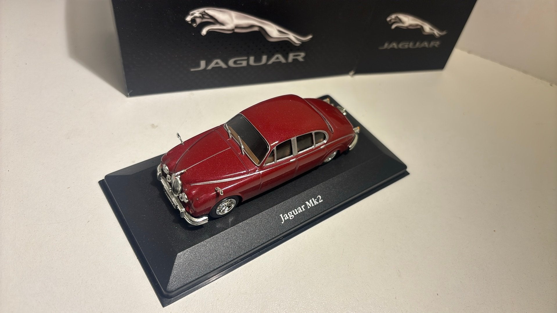 Jaguar mk2 red atlas 1.43, Overige merken, Auto, Ophalen of Verzenden, A