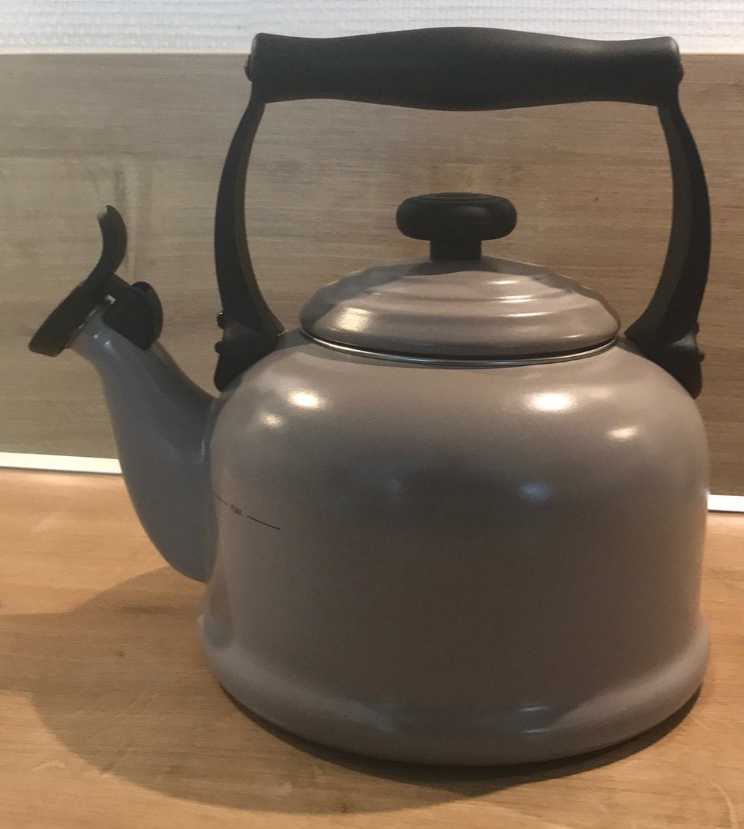Fluitketel 2.1 ltr., le Creuset, 2 liter of meer, Ophalen of Verzenden, Zo goed als nieuw