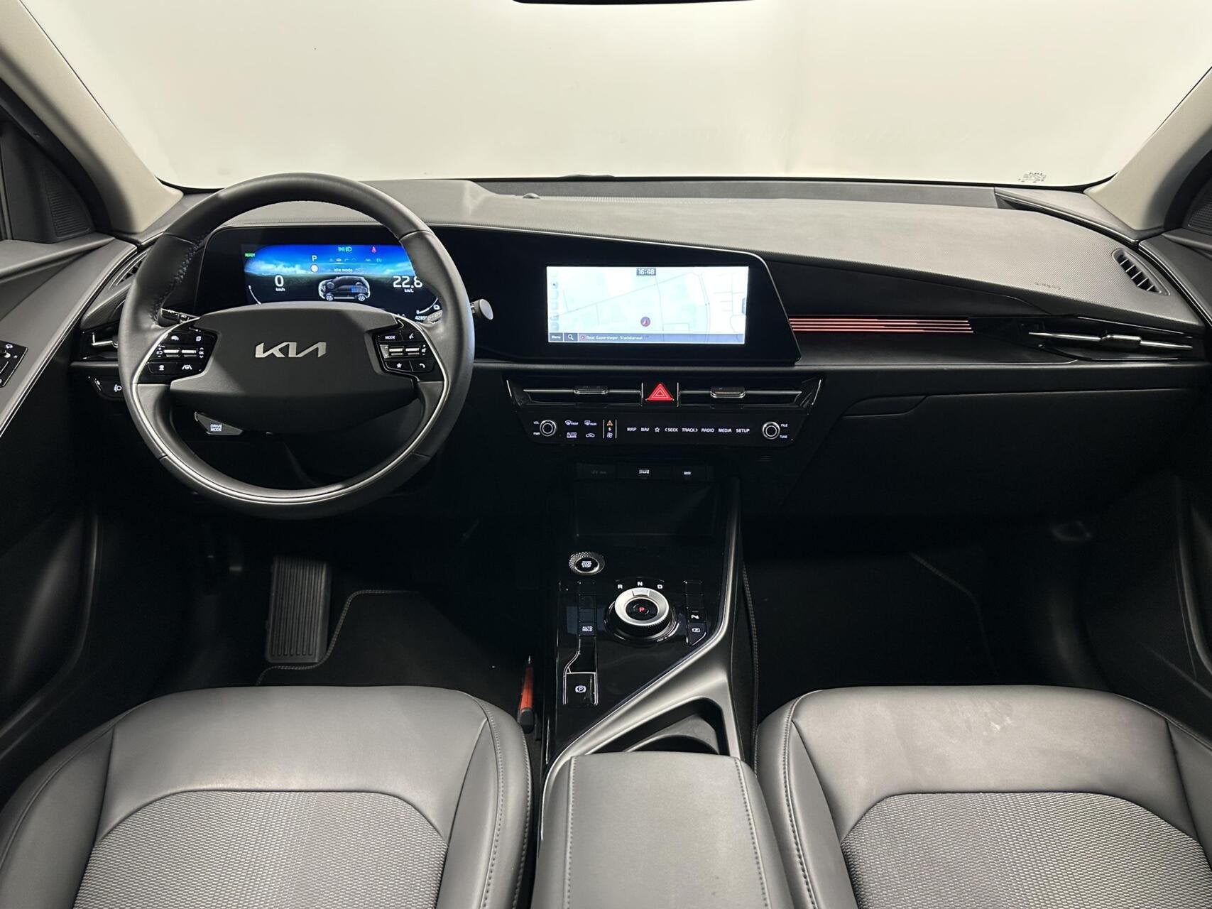 Kia Niro 1.6 GDi Hybrid DynamicLine CAMERA CARPLAY NAVI LM E, Auto's, Kia, 1374 kg, Gebruikt, Euro 6, Met garantie (alle)