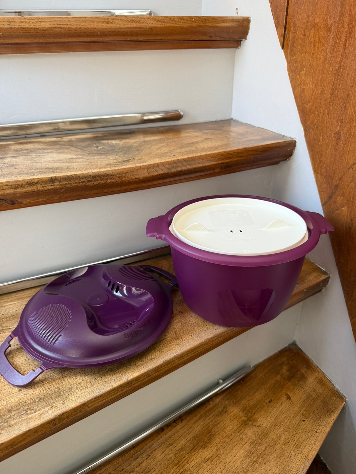 Tupperware magnetron rijstkoker 2,2L, Ophalen of Verzenden, Zo goed als nieuw, Paars, Overige typen