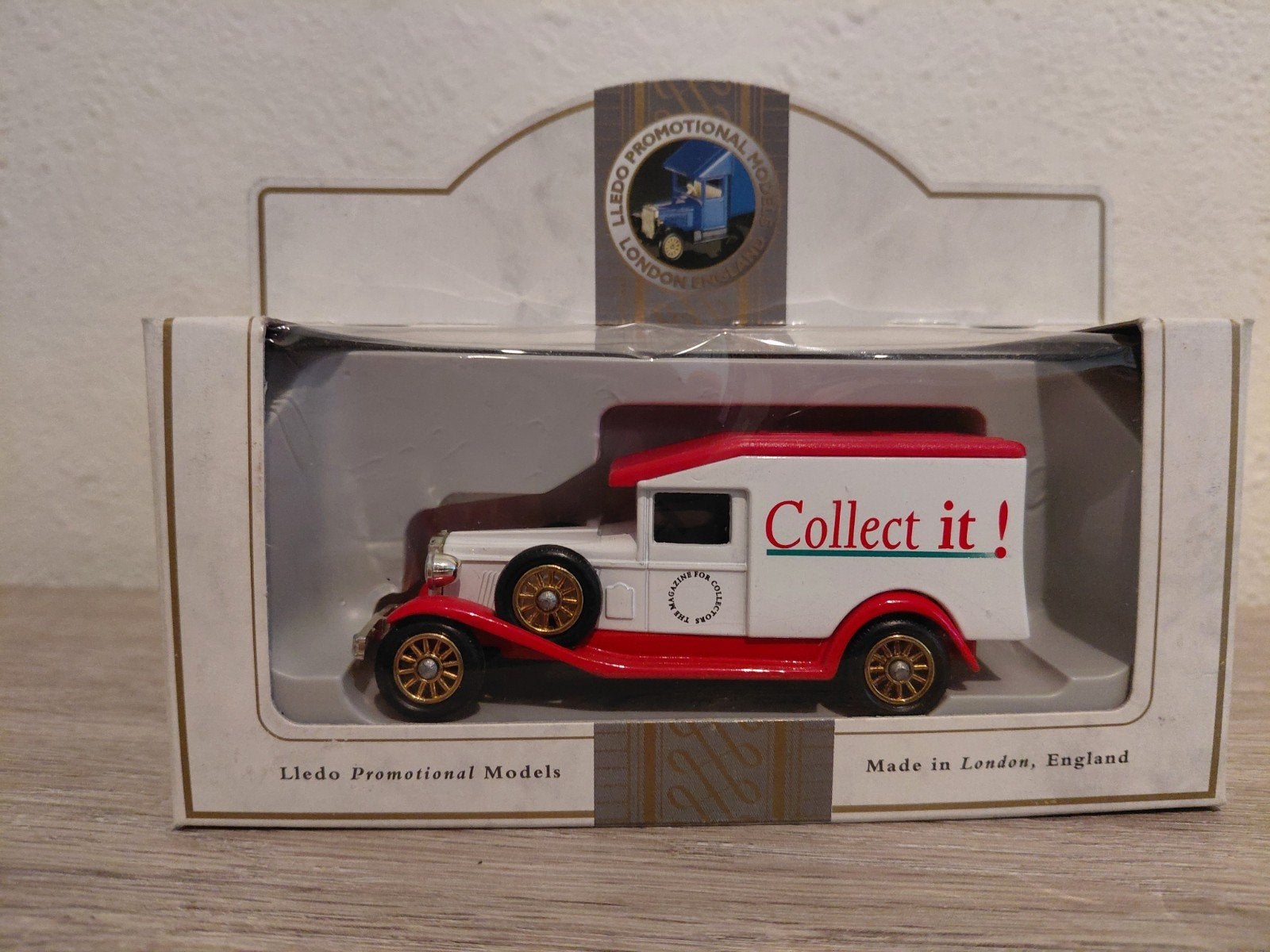 "Collect it!" Bestelwagen, Overige merken, Verzenden, 1:32 tot 1:50, Nieuw