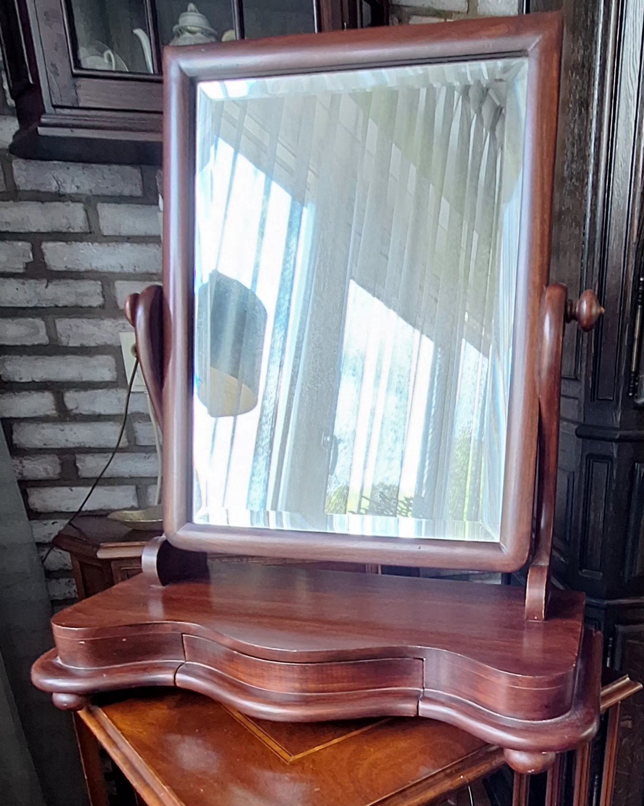 Mahonie houten kantel/tafelspiegel met facetgeslepen spiegel, Antiek en Kunst, Ophalen, Rechthoekig