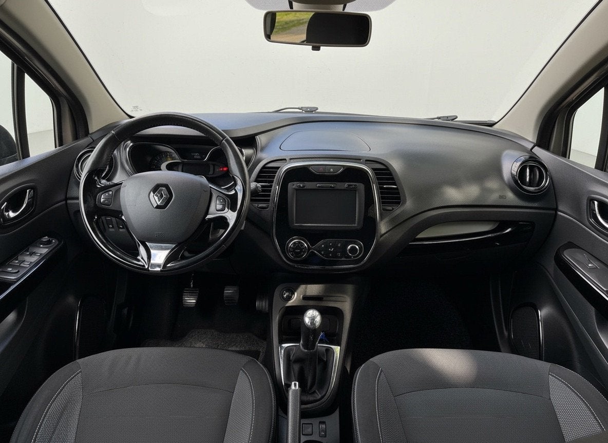 Renault Captur 0.9 TCe Helly Hansen, trekhaak, climaat contr, Auto's, Voorwielaandrijving, Gebruikt, Bruin, Start-stop-systeem