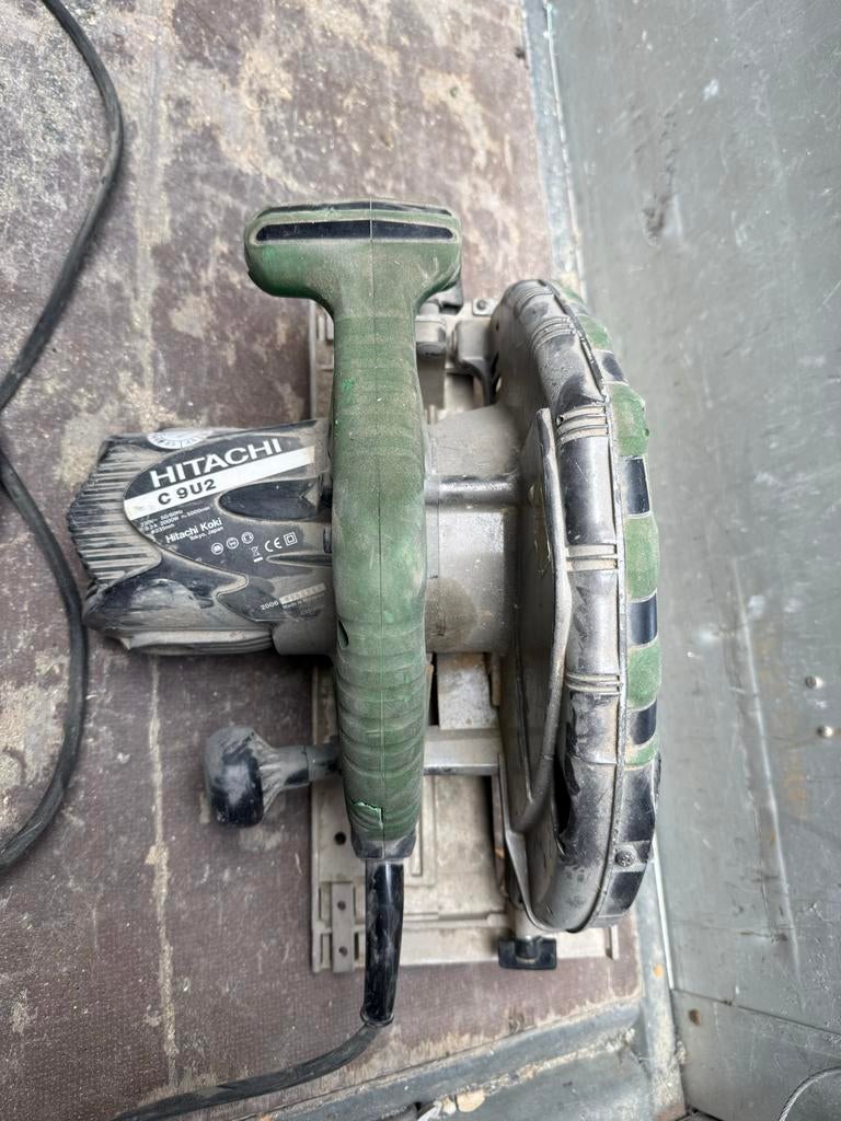 Hitachi Cirkelzaag C 9U2 - Krachtige Zaag voor Diverse Kluss, Ophalen, Gebruikt, Cirkelzaag, 30 tot 70 mm