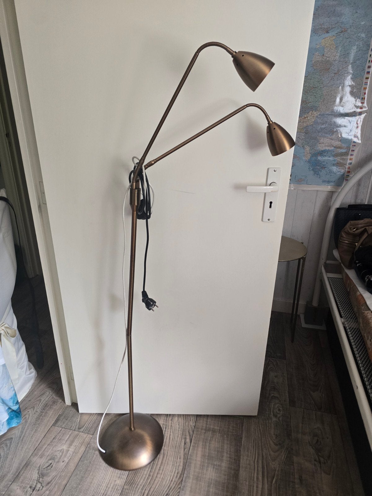 Bronzen vloerlamp met twee verstelbare leeslampen, Ophalen, Gebruikt, Modern, industrieel, 100 tot 150 cm