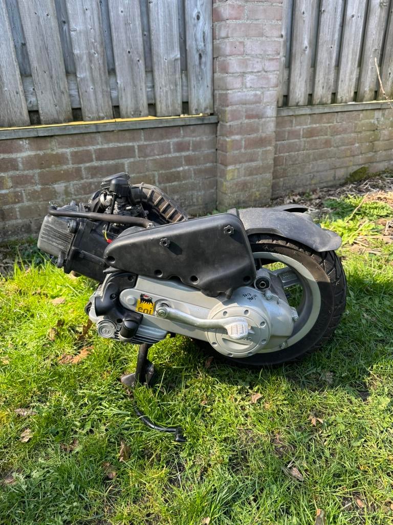 Paggio zip/lx 4 takt blok 9883km, Fietsen en Brommers, Brommeronderdelen | Scooters, Ophalen of Verzenden, Gebruikt, Blok, Piaggio