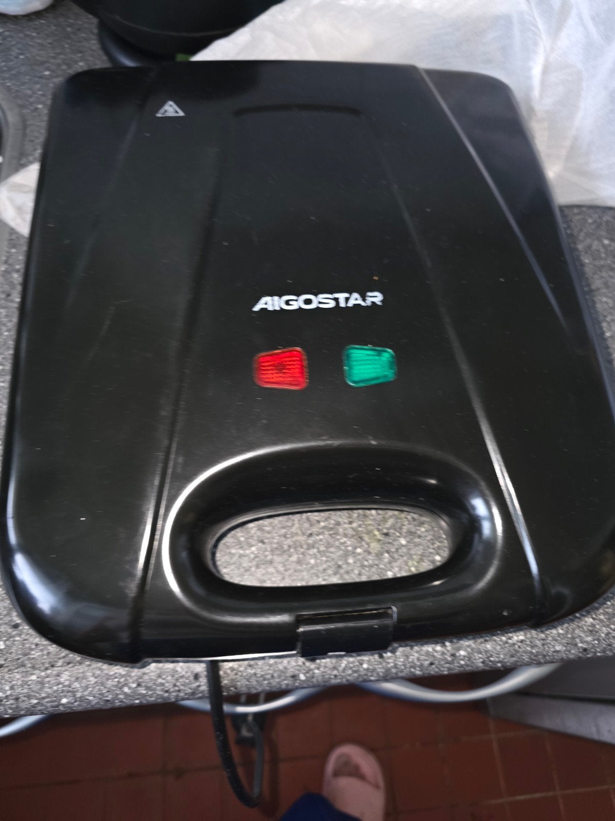 Aigostar tosti-ijzer voor 4 tosti's, Witgoed en Apparatuur, Wafelijzers, Ophalen of Verzenden, Gebruikt
