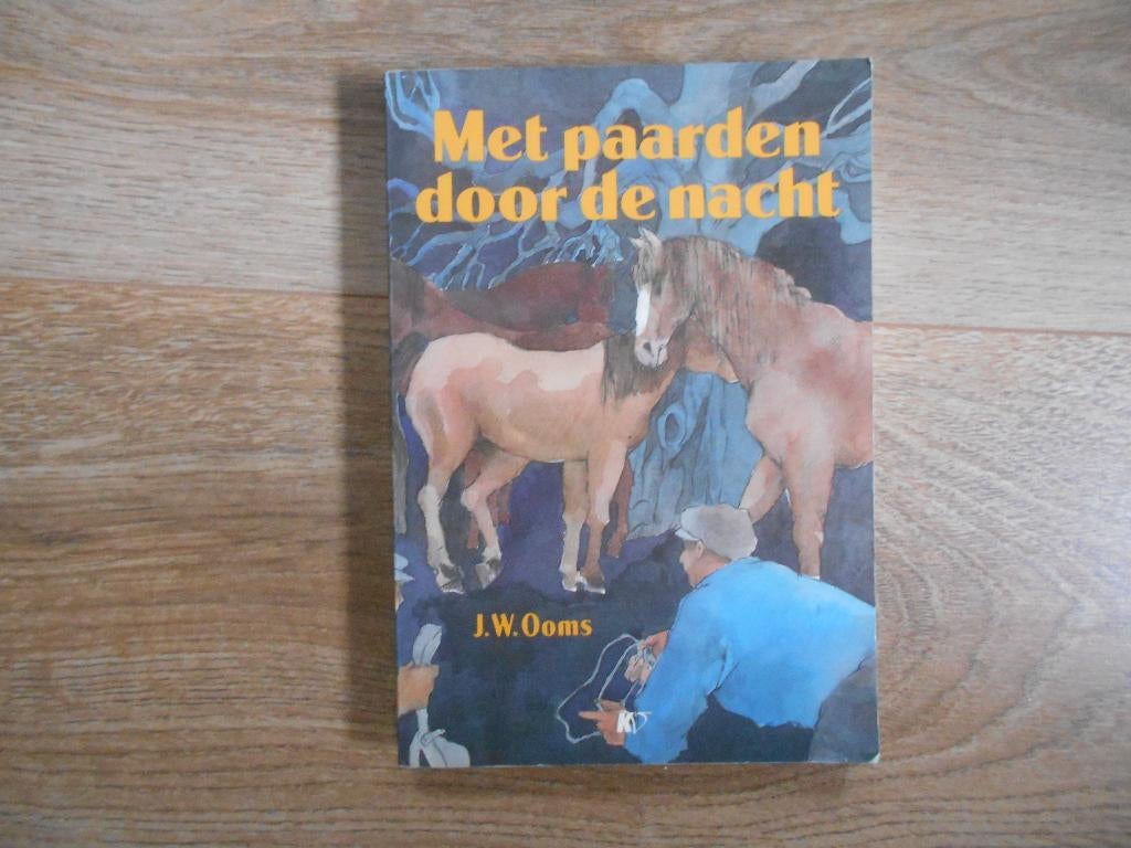 J.W. Ooms Met paarden door de nacht, Boeken, Ophalen of Verzenden, Tweede Wereldoorlog, Zo goed als nieuw, Overige onderwerpen