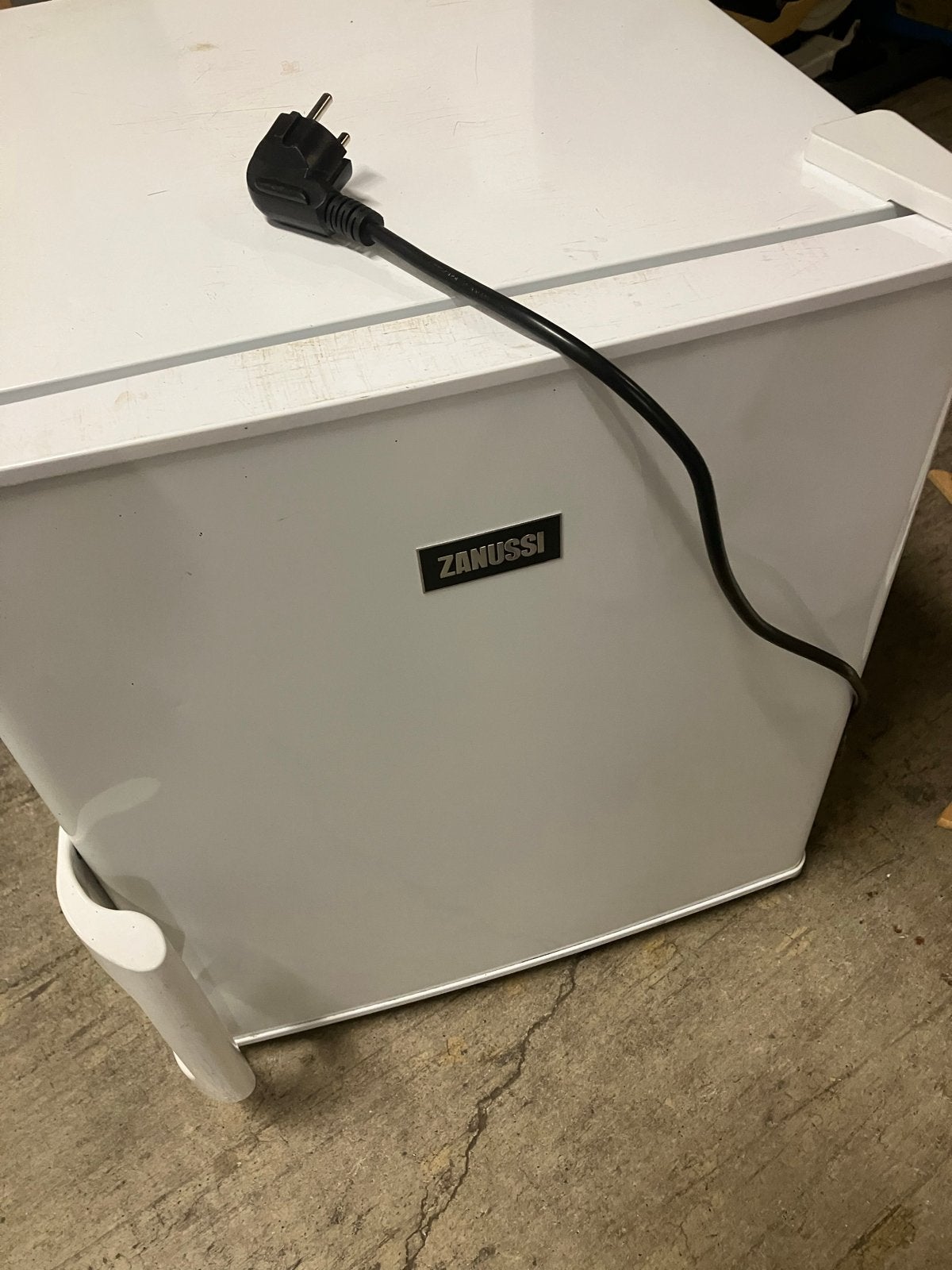 Zanussi mini vriezer ZFX31401WA, Ophalen, Vrieskist, Gebruikt, Minder dan 85 cm