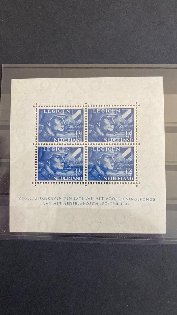Nederland 403. Legioen blok met plakker/425, Ophalen of Verzenden
