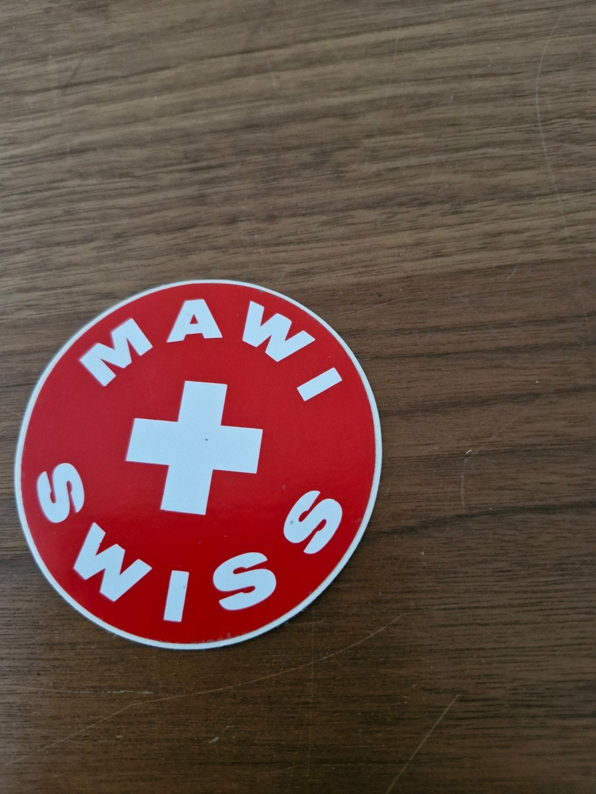 1661 Mawi Swiss Sticker - 9 cm doorsnede, Ophalen of Verzenden, Nieuw