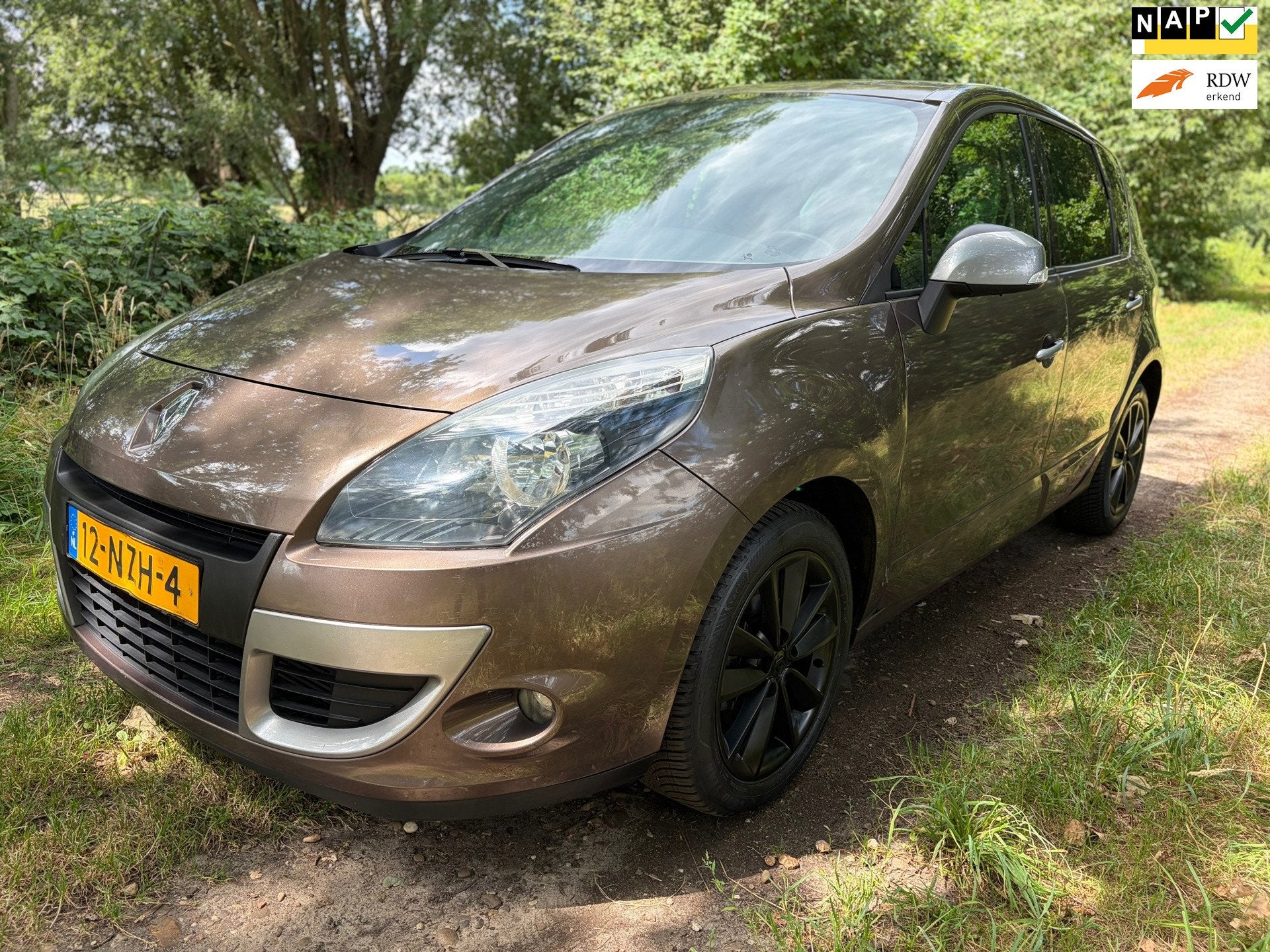 Renault Scénic 1.4 TCE Celsium/Navi/Airco/Cruise/NETTE Auto, Voorwielaandrijving, Euro 5, Stof, Gebruikt
