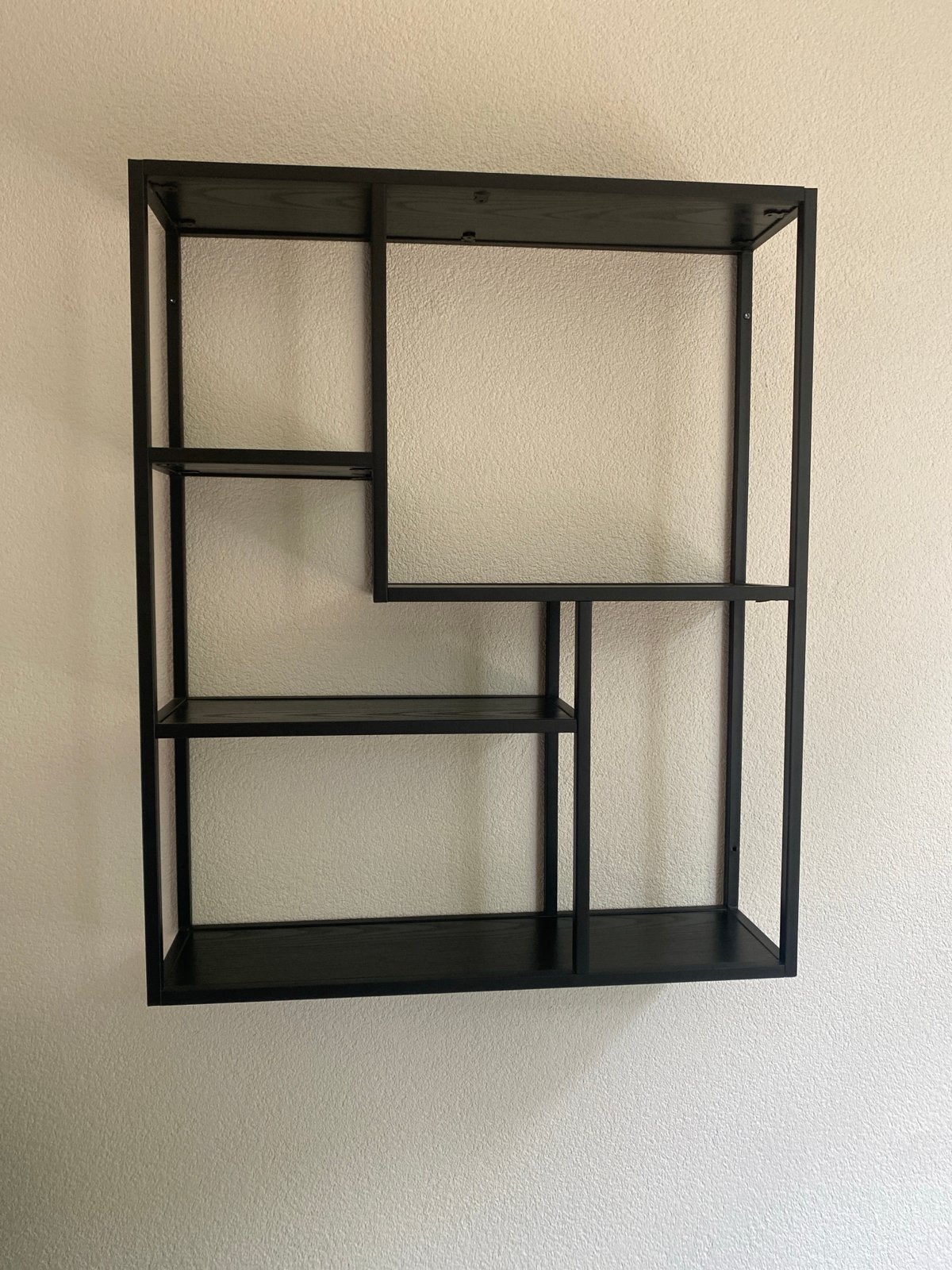 Zwart metalen wandrek met houten planken, Huis en Inrichting, Kasten | Wandmeubels, Ophalen, Met plank(en), Zo goed als nieuw