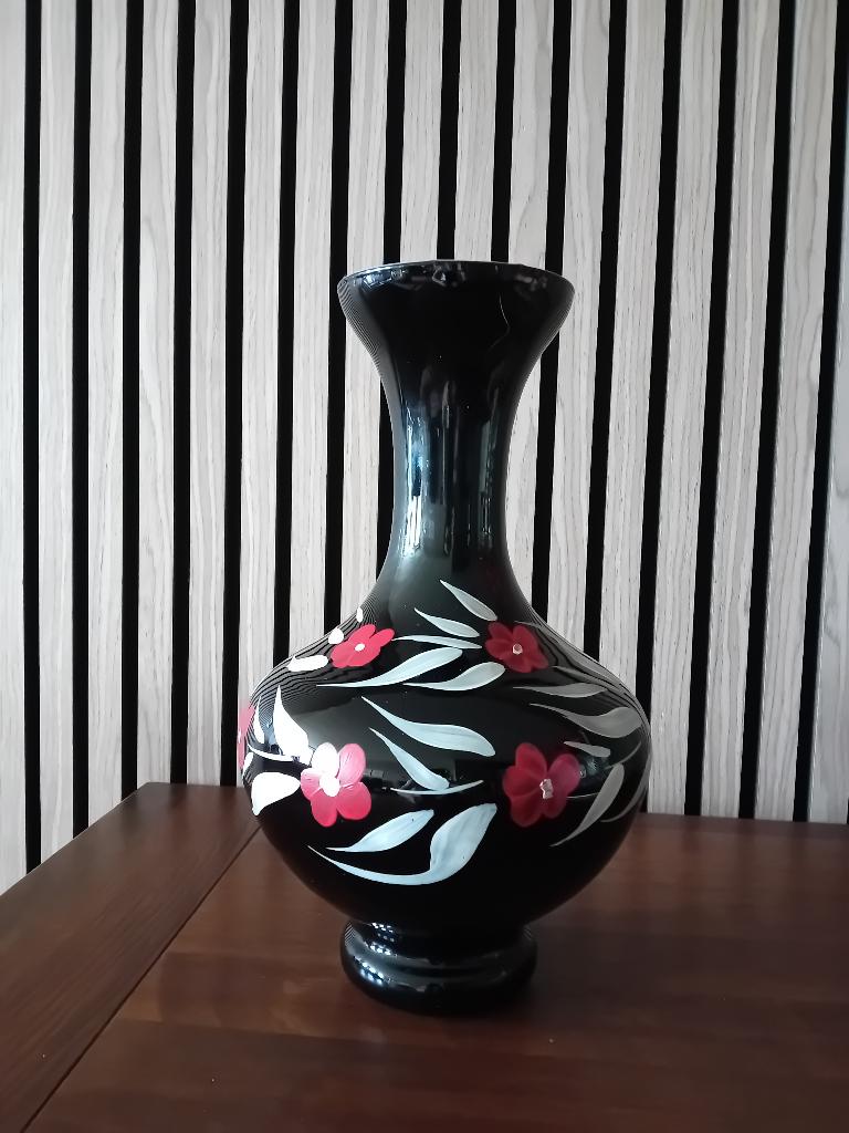 Opaline vaas   jaren 30  handbeschilderd, Ophalen of Verzenden
