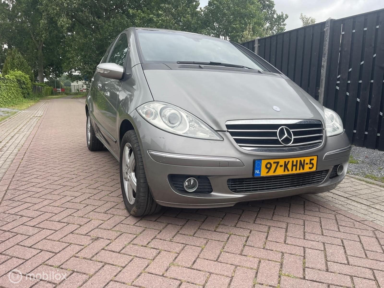 Mercedes A-klasse 170 Avantgarde, Auto's, 15 km/l, Gebruikt, Zwart, 4 cilinders
